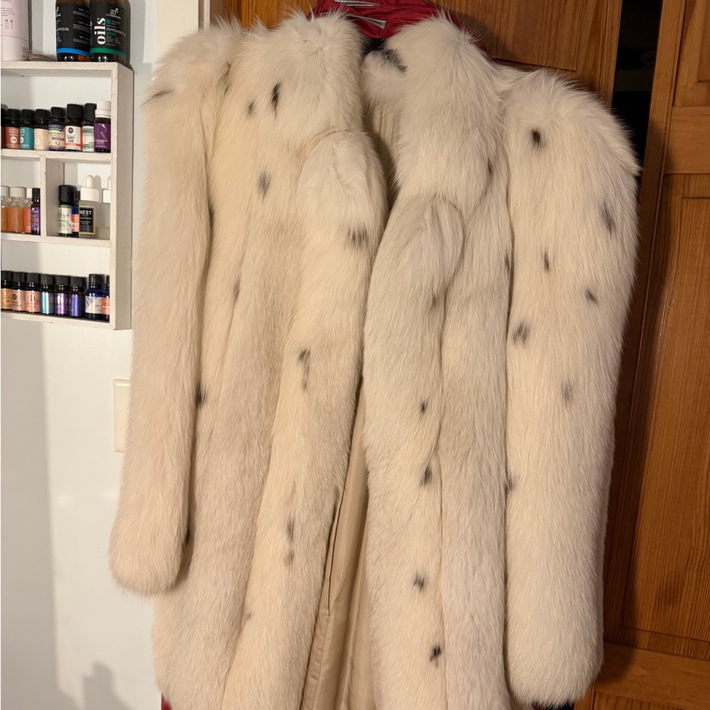 Bill Blass Cream Teddy Jacket with Black Spots
